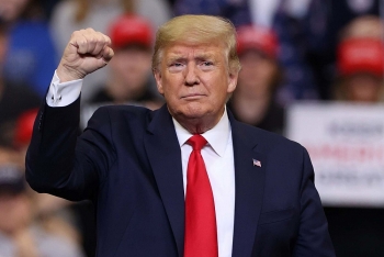 ong trump doa danh thue cac cong ty my khong dua day chuyen san xuat ve nuoc de tao viec lam