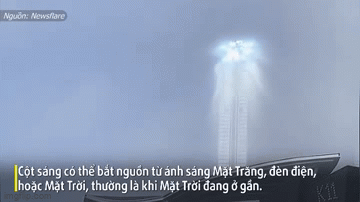 Video: Cột sáng kỳ lạ xuất hiện trên bầu trời Trung Quốc