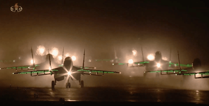 video canh hoanh trang cua dan tiem kich thap sang troi dem binh nhuong