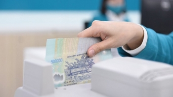 lai suat tiet kiem ngan hang hom nay 2310 ky han 6 va 9 thang cua vietinbank cung dung muc 42