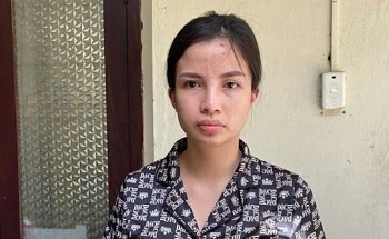 thong tin phap luat sang 2810 truy nguyen dau van tay bat luon tu ba 9x tron lenh truy na 13 nam tai khu cach ly