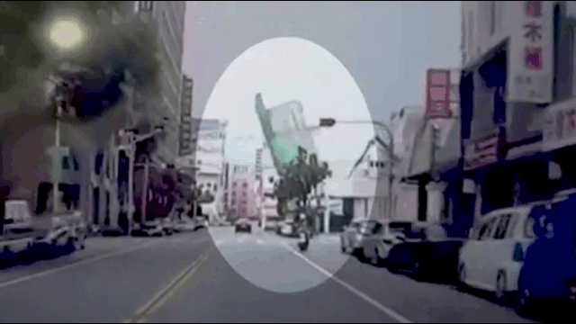 video khach san 7 tang bat ngo do sap