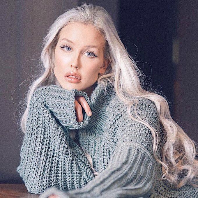 Miss World Thụy Điển 2021 được ưu ái với danh xưng "búp bê đời thực"