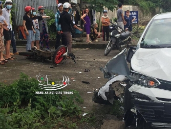 tai nan giao thong sang 911 lan lan tong truc dien oto 4 cho thanh nien phong honda sonic nguy kich