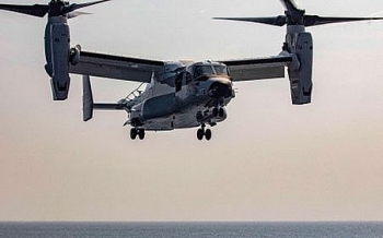 video uy luc cua dai bang bien than toc cmv 22b osprey khi ha canh tren tau san bay