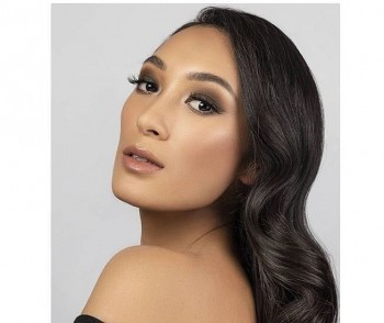 tan hoa hau hoan vu nepal gay chu y voi guong mat la ma quen