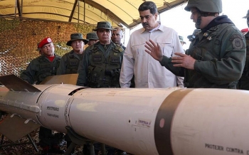 dac phai vien cua tong thong donald trump canh bao iran va venezuela