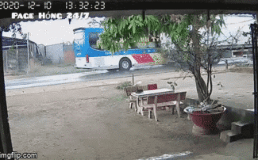 camera giao thong lai xe dau keo danh lai kinh nghiem cuu mang hang chuc nguoi