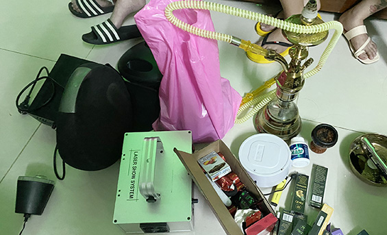 tin tuc phap luat sang 2712 triet pha co so san xuat giay to gia thu hon 700 mau con dau