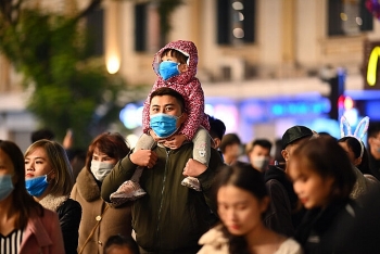 nguoi dan ca nuoc do ve cac khu vuc trung tam chao don nam moi 2021