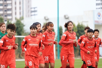 tuyen nu viet nam tre hoa doi hinh de bao ve chuc vo dich sea games