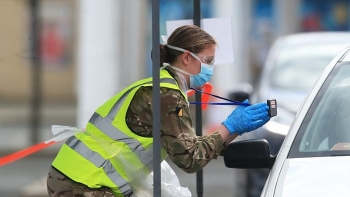 anh phong toa toan quoc chau a co nguy co thanh tam dich vi bien chung sars cov 2