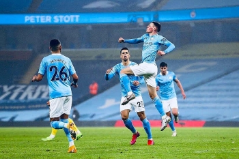 ket qua bang xep hang bxh ngoai hang anh ngay 141 man city de doa vi tri so 1 cua mu