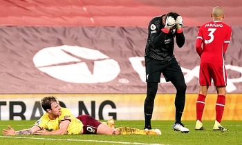ket qua bang xep hang bxh ngoai hang anh ngay 221 thua burnley liverpool bi mu bo xa may diem