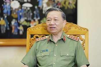 dai tuong to lam trong dan gan dan luc dan can dan kho co cong an