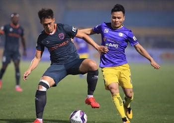 ha noi thua 2 tran lien tiep hlv chu dinh nghiem lo phai da tru hang