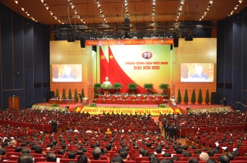 Thông cáo báo chí về ngày làm việc thứ hai Đại hội đại biểu toàn quốc lần thứ XIII