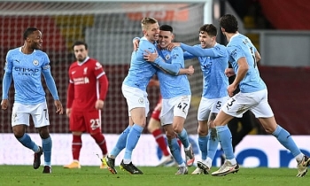 ket qua bang xep hang bxh ngoai hang anh ngay 82 vui dap liverpool man city bo xa mu