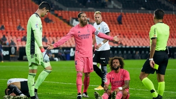 lich thi dau vong 23 la liga 202021 atletico but toc real gap kho