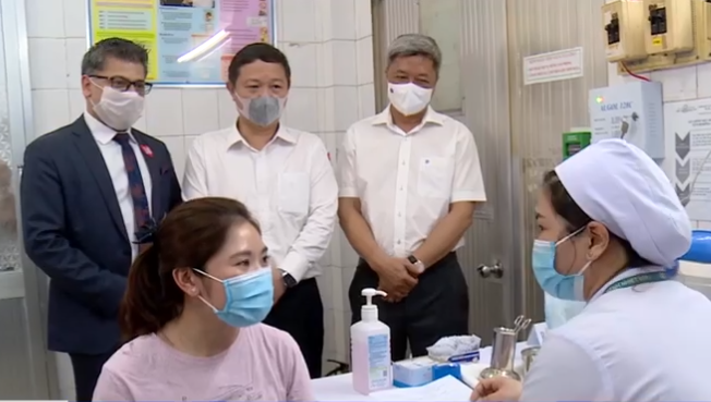 vac xin cho tuyen dau cho moi nguoi