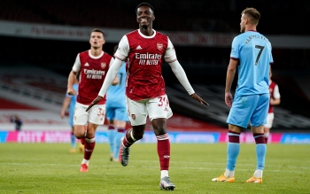 lich thi dau vong 29 ngoai hang anh 202021 mu nghi ngoi west ham muon vao top 4