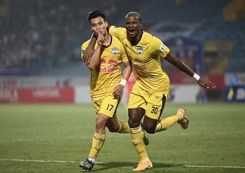 link xem truc tiep vong 6 v league 2021 hom nay 283 hagl vs tphcm