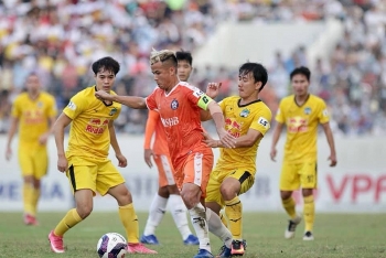 ket qua bang xep hang v league 2021 84 danh bai da nang hagl doi lai ngoi so 1