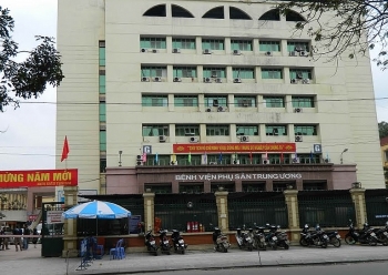 benh vien phu san tw cach ly 41 nhan vien y te va 17 benh nhan do tiep xuc voi f1