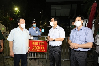 cac f1 lien quan den quan bar sunny deu am tinh lan 1
