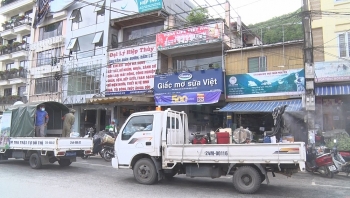 lao cai dung cac hoat dong ton giao tiec cuoi 10 ngay de phong covid 19