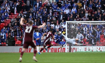Chelsea dâng cúp FA Cup cho Leicester, dự báo trắng tay cuối mùa giải