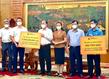 tt group ung ho 1000 tan gao va 5 ty dong tiep suc bac ninh bac giang chong dich covid 19