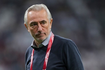 vong loai world cup 2022 vui dap malaysia hlv uae van tiec nuoi