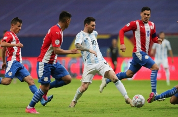 Messi tịt ngòi, Argentina thắng nhọc Paraguay ở Copa America 2021