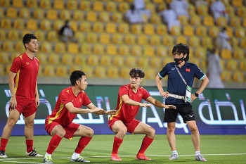 bac si choi ju young bat ngo chia tay dt viet nam