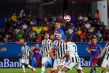 khong messi barca van vui dap doi bong cua ronaldo