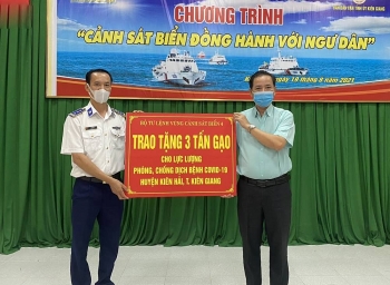 Bộ Tư lệnh Vùng Cảnh sát biển 4 đồng hành cùng người dân Kiên Giang phòng, chống dịch COVID-19
