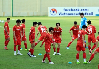 Tuyển Việt Nam vs tuyển Trung Quốc - vòng loại World Cup 2022 diễn ra khi nào, mấy giờ?