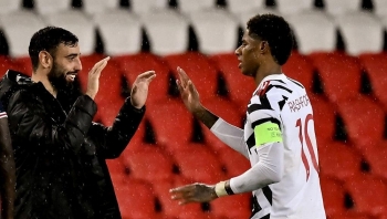 ket qua bong da bang xep hang cup c1 ngay 2110 psg 1 2 mu dang cap tro lai