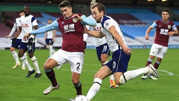 bang xep hang ngoai hang anh nha ngay 2710 tottenham vao top 6 bat ngo vi tri cua mu