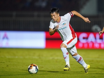 chuyen nhuong v league 202021 bui tien dung het han hop dong voi viettel duy manh roi ha noi