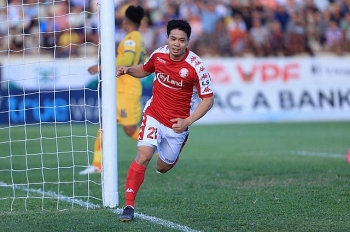 chuyen nhuong v league ngay 1611 cong phuong he lo ben do moi ha noi no bom tan