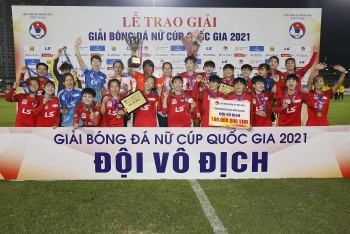 nu tp ho chi minh dang quang ngoi vo dich giai bong da nu cup quoc gia 2021