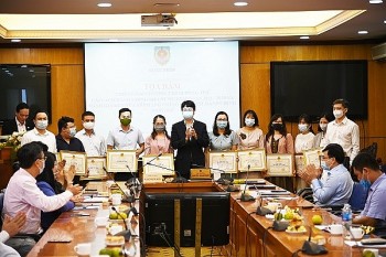 xac dinh cai cach hanh chinh la nhiem vu thuong xuyen