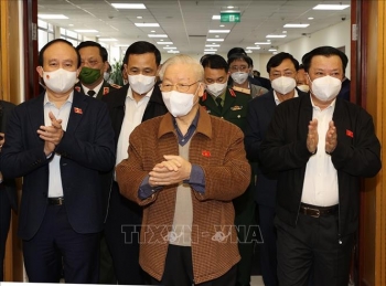 tong bi thu nguyen phu trong khan truong to chuc trien khai thuc hien tot cac luat nghi quyet