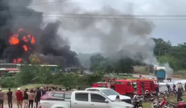 no kho phao gan cua khau lao bao nhieu nguoi thuong vong