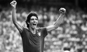 huyen thoai bong da italia paolo rossi qua doi