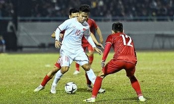 dt viet nam nguoc dong danh bai dan em u22 tren san cam pha
