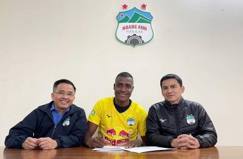 Chuyển nhượng V-League 2022: HAGL chính thức ra mắt hậu vệ cao 1m96