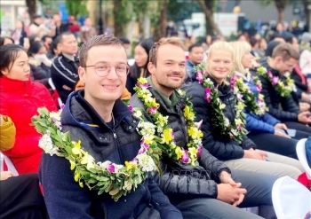 quang binh don nhung du khach dau tien trong nam 2023